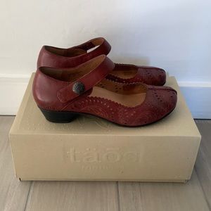 Taos Tango deep red Mary Jane 7.5